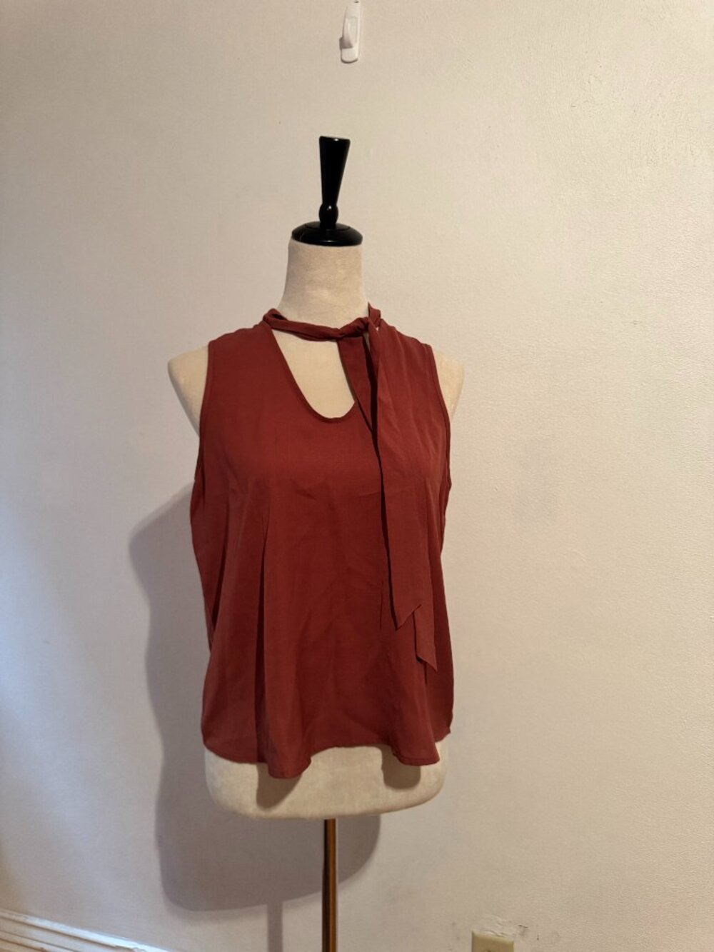 Paper Crane Deep Orange Tie-Neck Blouse – Size S